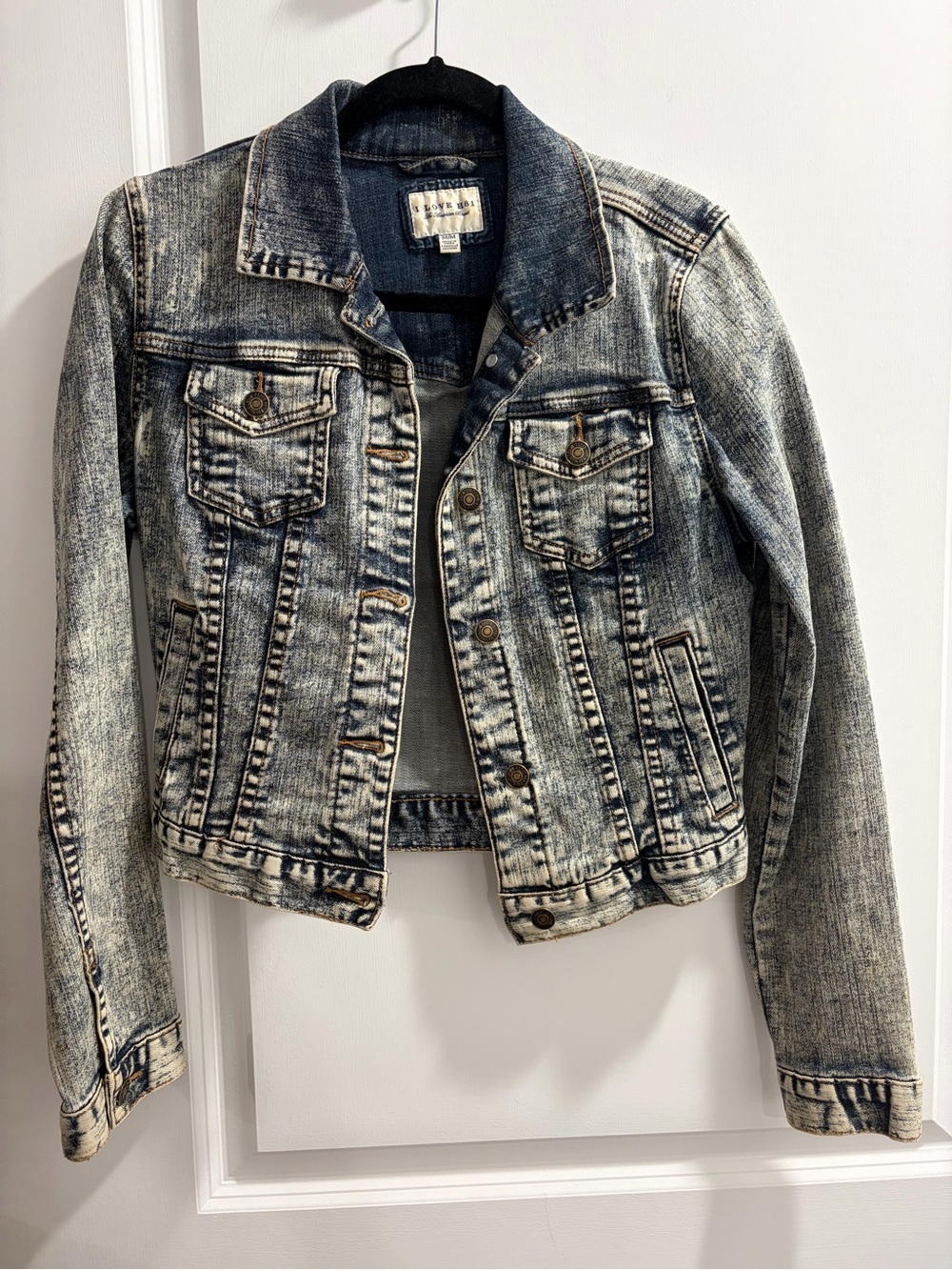 Y2K Vintage Forever 21 Acid-Wash Denim Jacket in Faded Blue